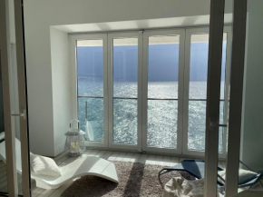 First row to the sea - Nautilus Deluxe Apartment